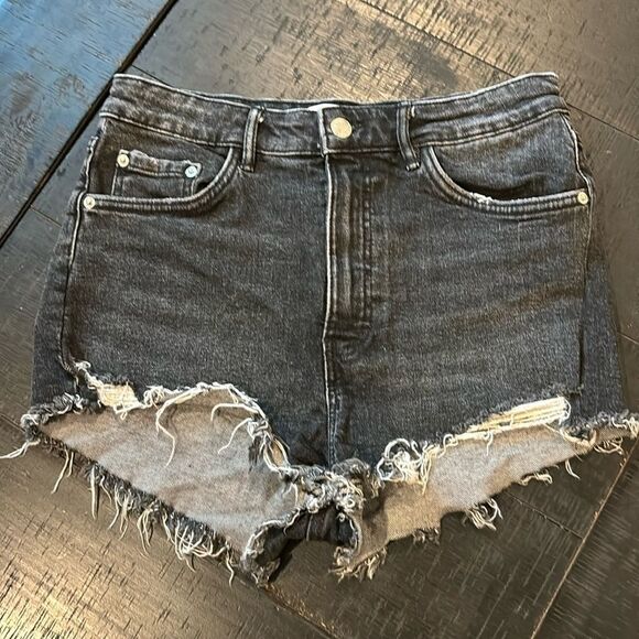 Zara Pants - Zara Black Denim Booty Cutoff Distressed Stretch Denim Jean Shorts 8‌‌‌‌‌